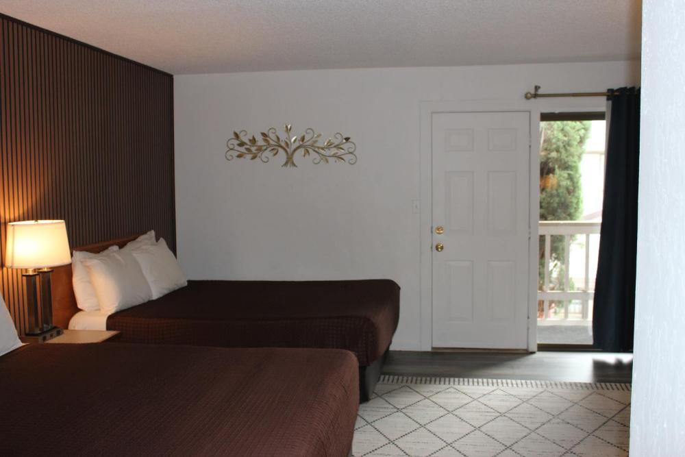 Queen Room with Two Queen Beds